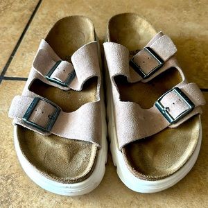 Papillo Sandals. Size 40. US size 9 Birkenstock